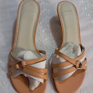Lands End Peach Low Heel Sandals Size 6HD